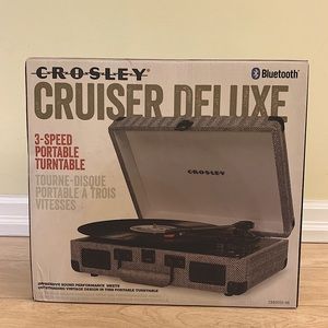 Crosley Cruiser Deluxe 3-Speed Portable Turntable